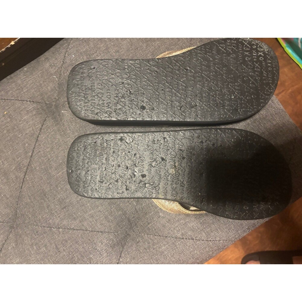 Xoxo flip flops